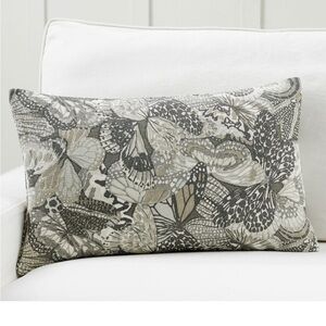 Pottery Barn Butterfly Wing Cotton Linen Textured Lumbar Pillow Cover Set Gray